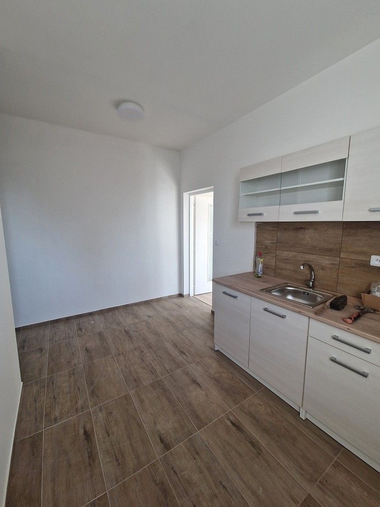 2+kk, Přerovská, Olomouc - Holice, 40 m² - 2