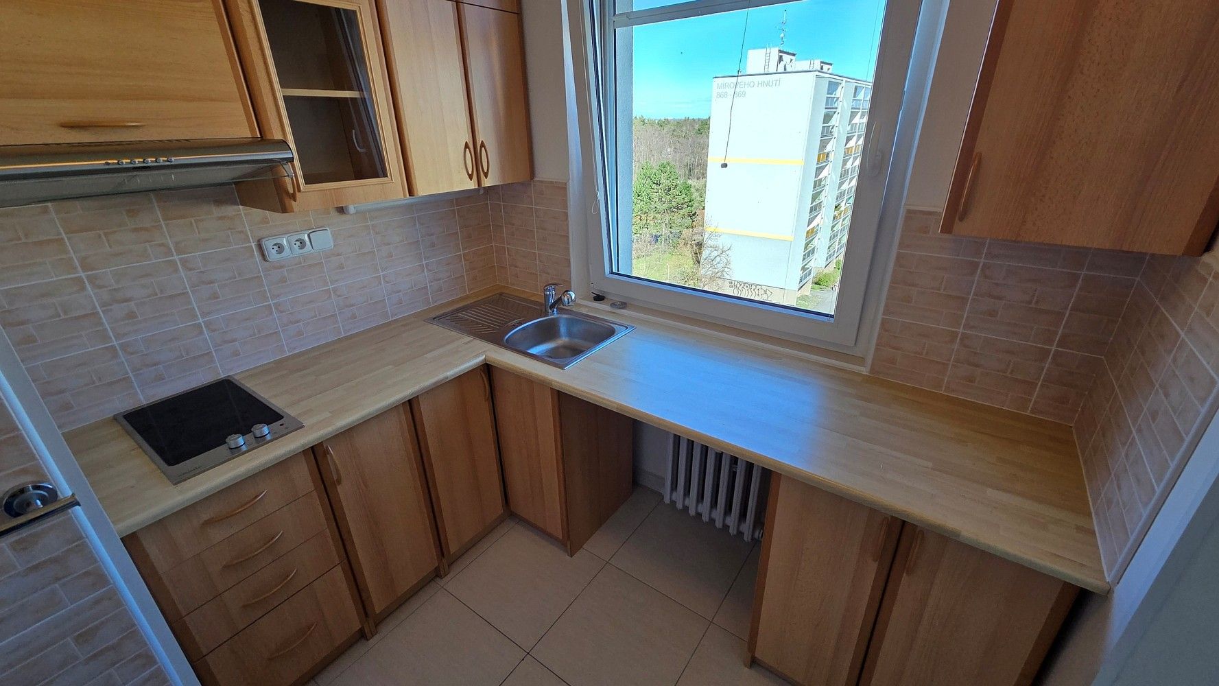 Byt 1+kk · 30 m² · Praha - Háje, okres Praha 11, Hlavní město Praha - 3