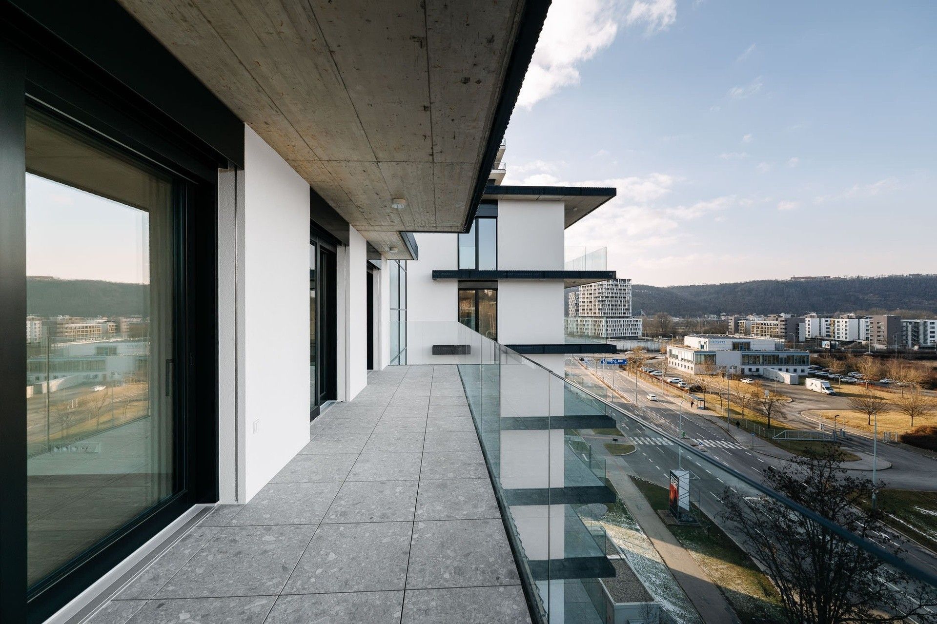 Byt 3+kk · 97 m² · Československého exilu, Praha - 4
