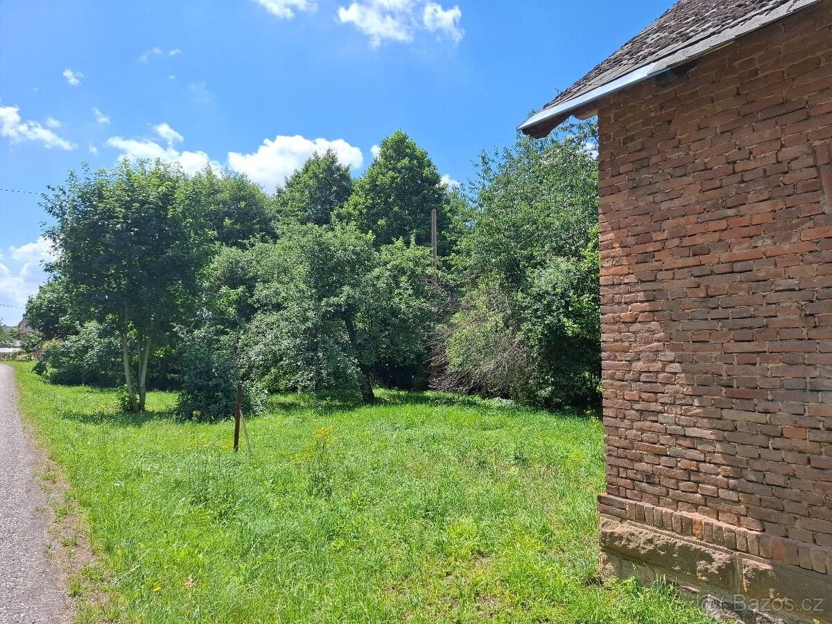Rodinné domy, Lužany u Jičína, 507 06 - 2