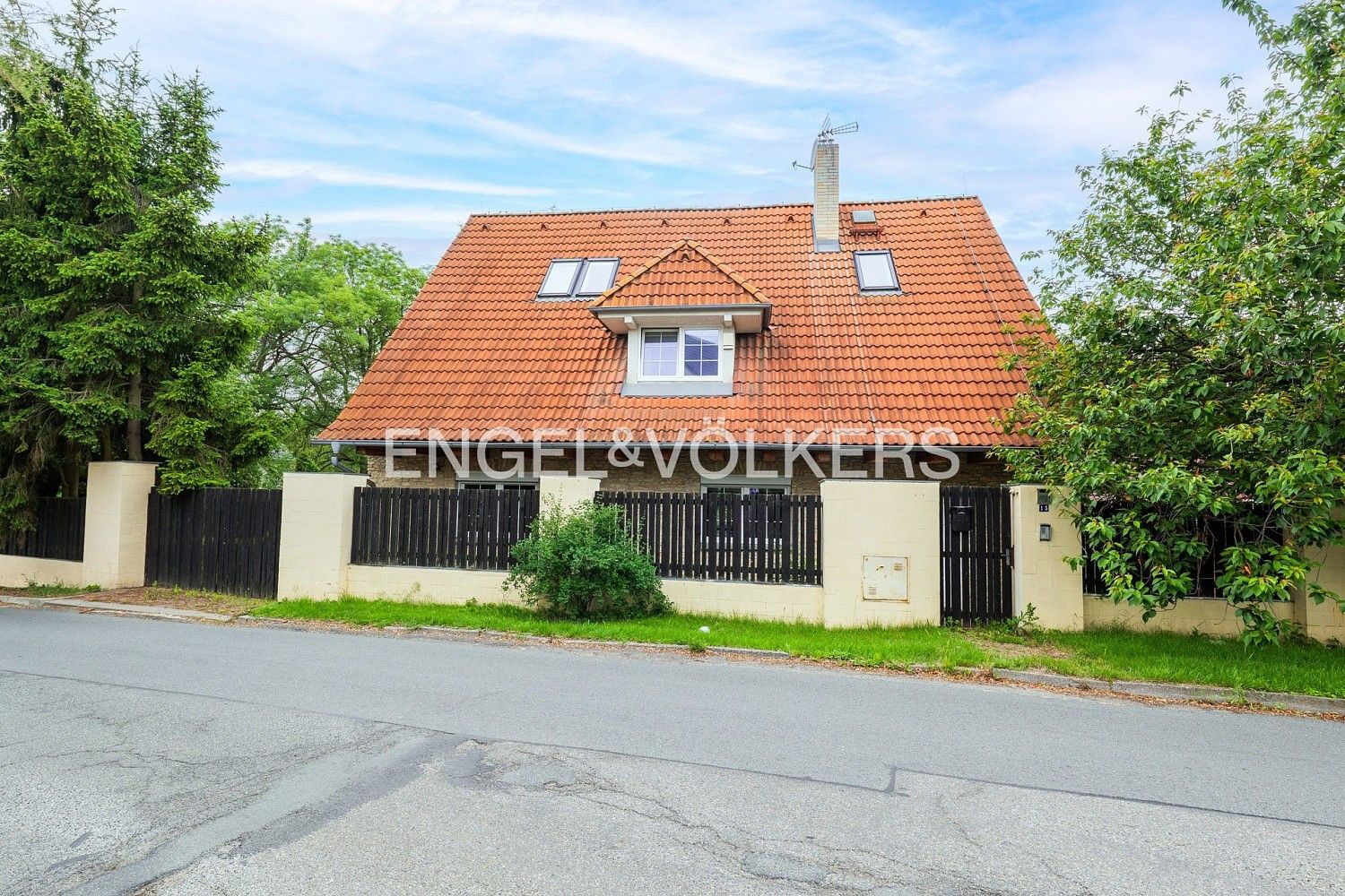 Kanceláře, Běloky, okres Kladno, Středočeský kraj, 242 m² - 2