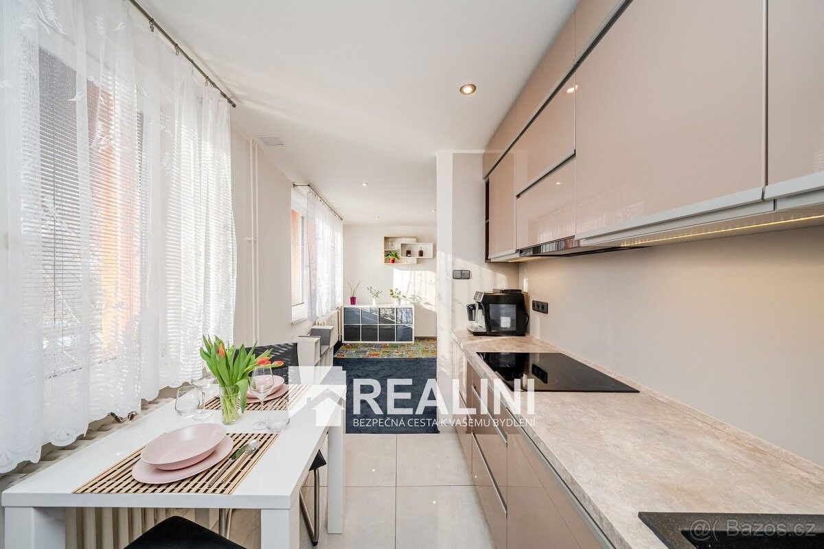 Prodej byt - Karviná, 734 01