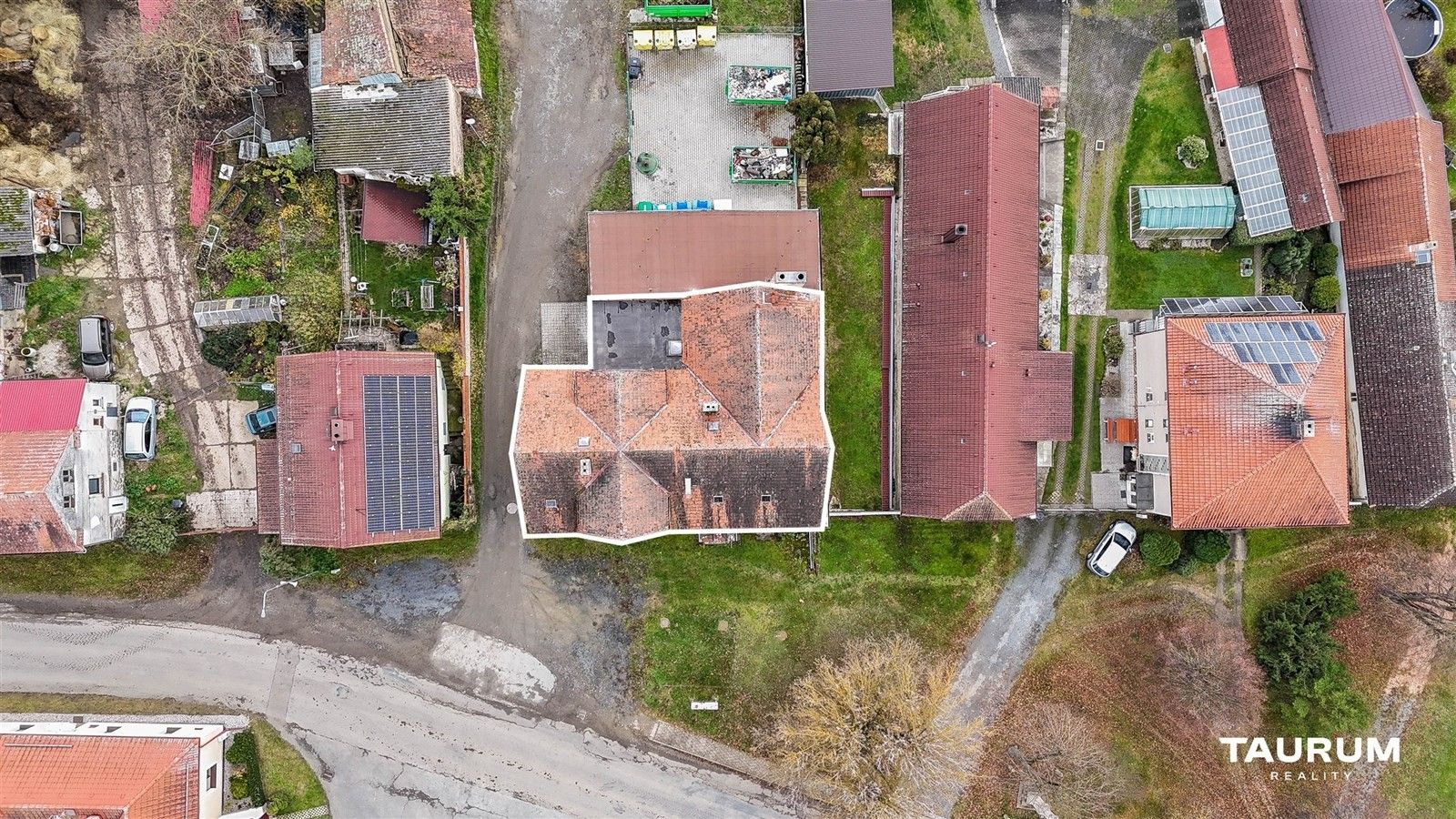 Rodinné domy, Roupov, 525 m² - 2