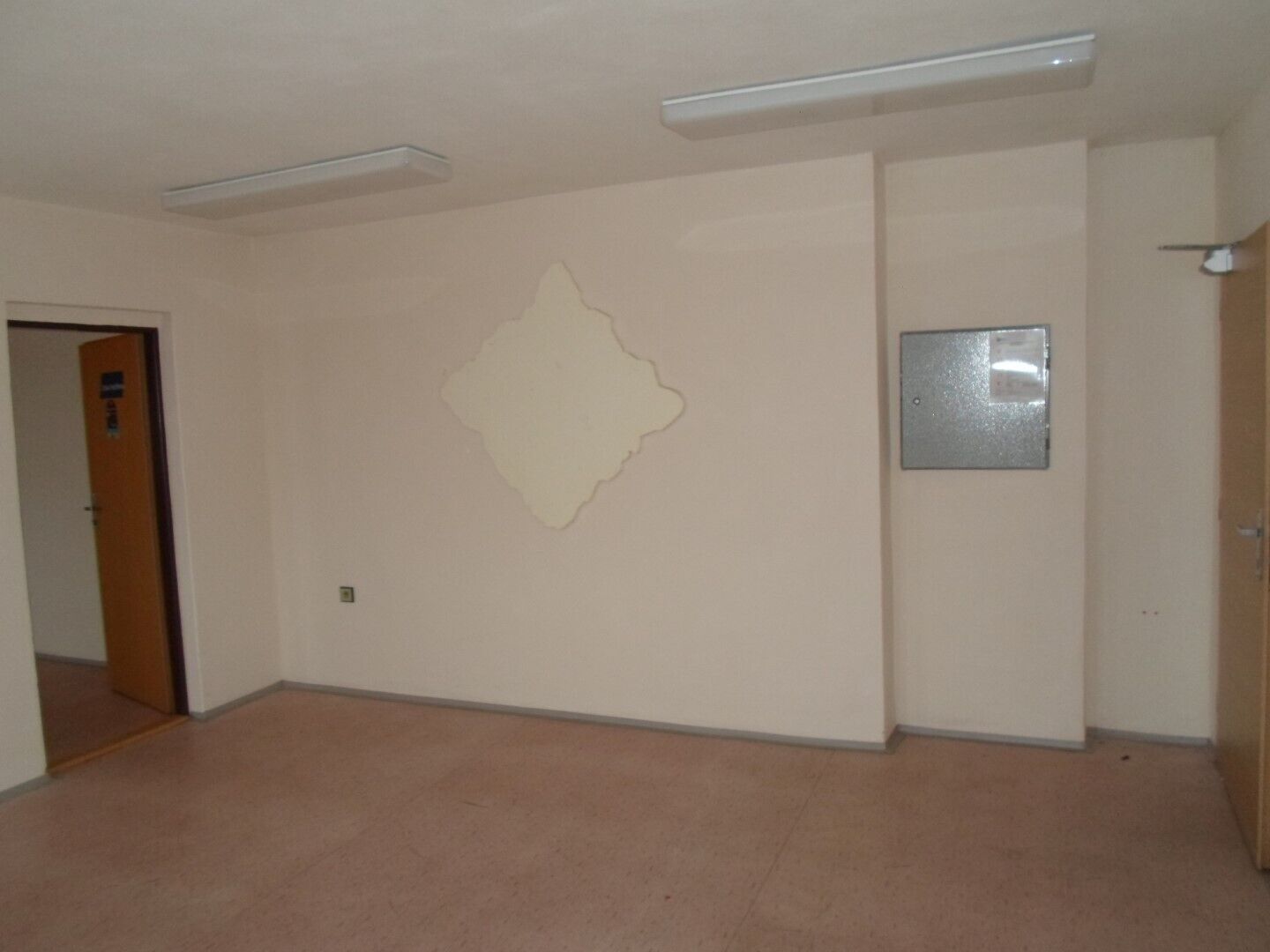 Pronájem kancelář - Zdounky, 66 m²