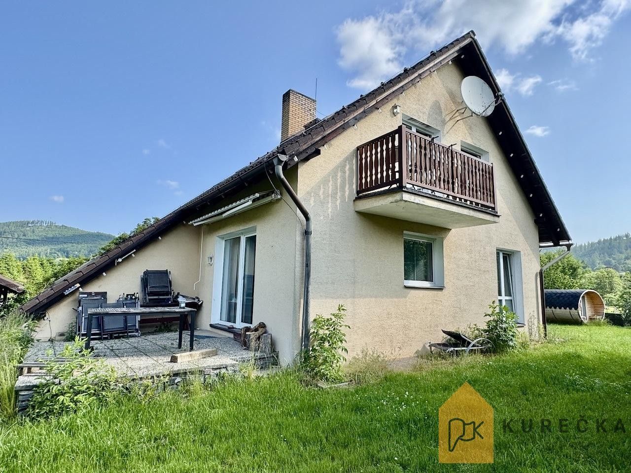 Prodej rodinný dům - Karlovice, 195 m²