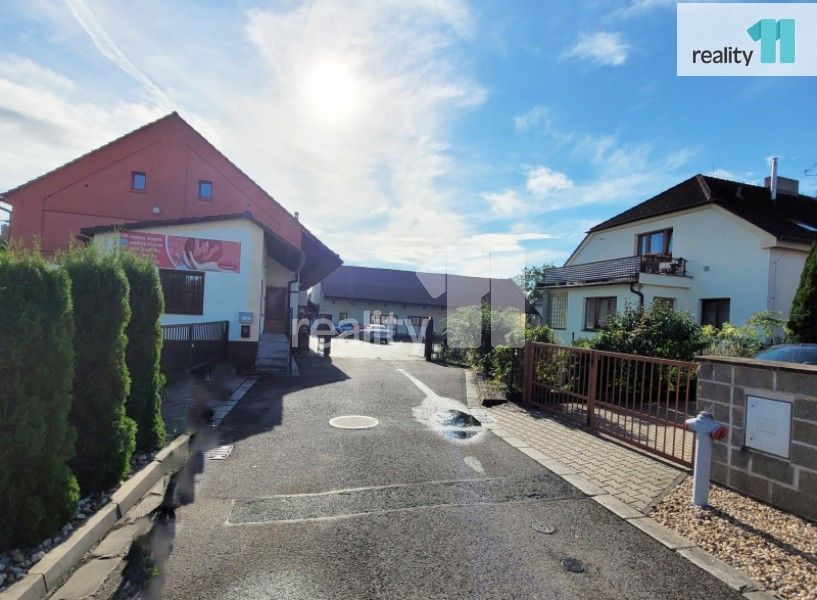 Prodej výrobní prostory - U Sokola, Hradec Králové, 1 350 m²