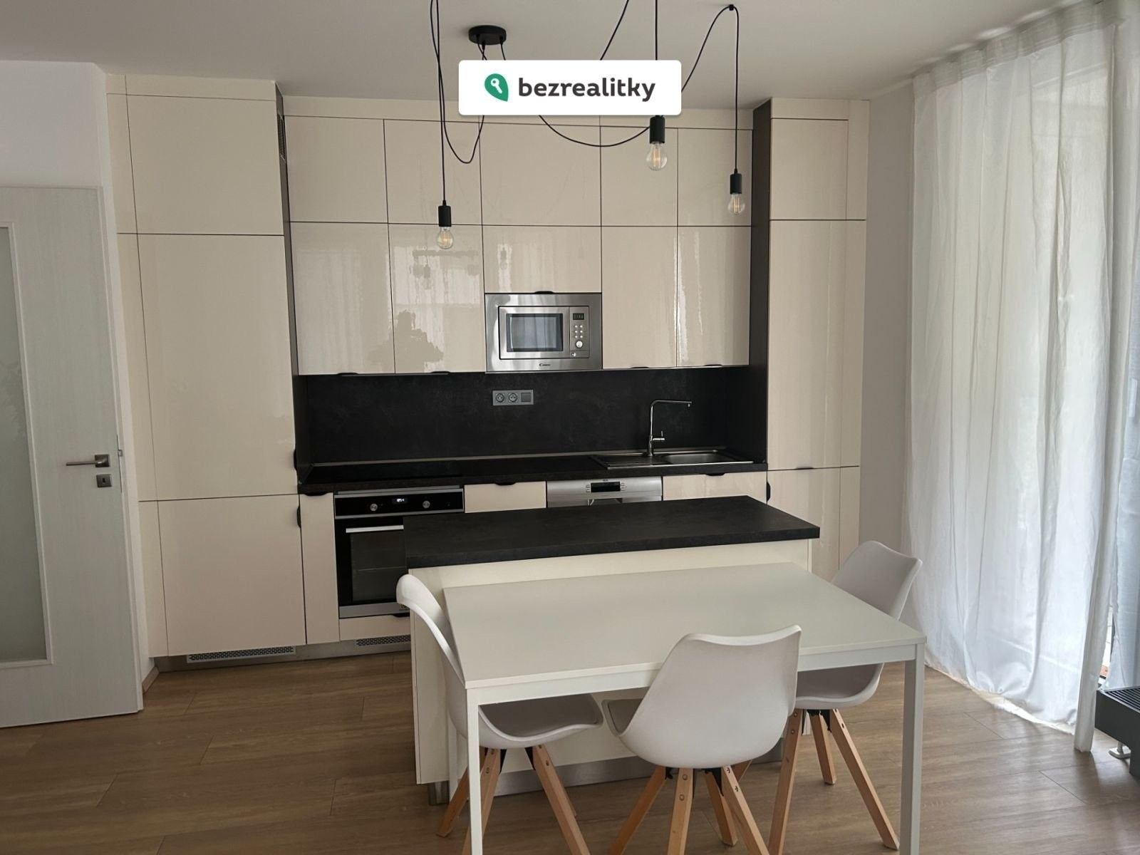 Prodej byt 3+kk - Hlaváčkova, Praha, 95 m²