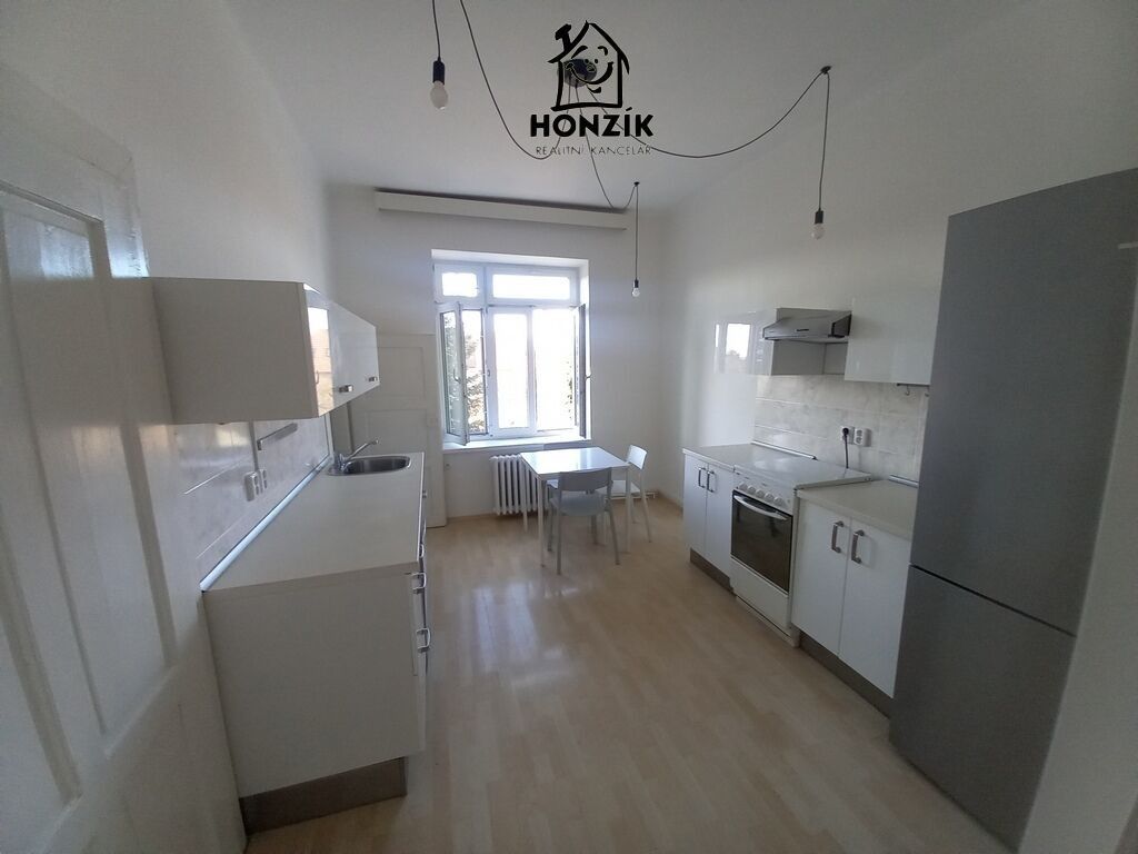 2+1, Zvonická, Praha, 60 m²