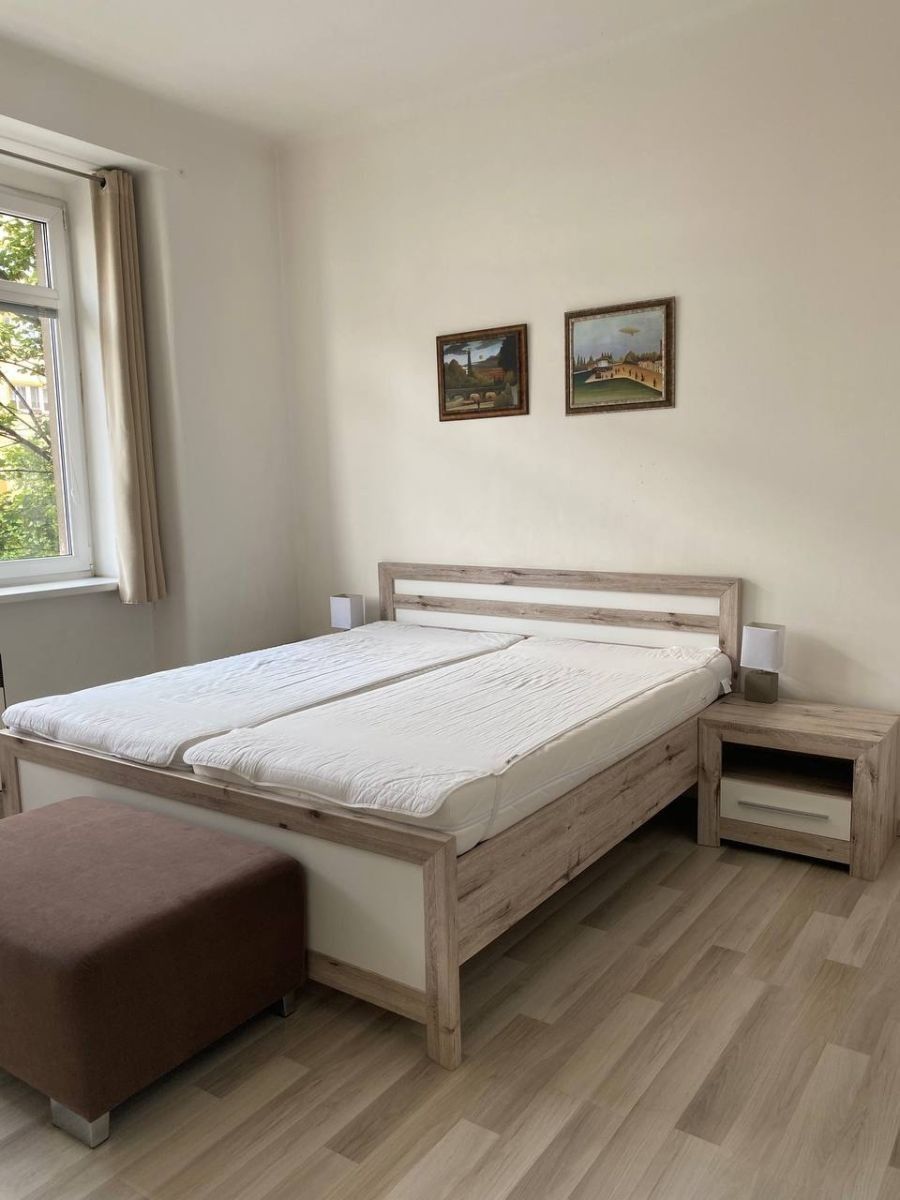Byt 2+1 · 62 m² · 5. května, Praha - Nusle - 3