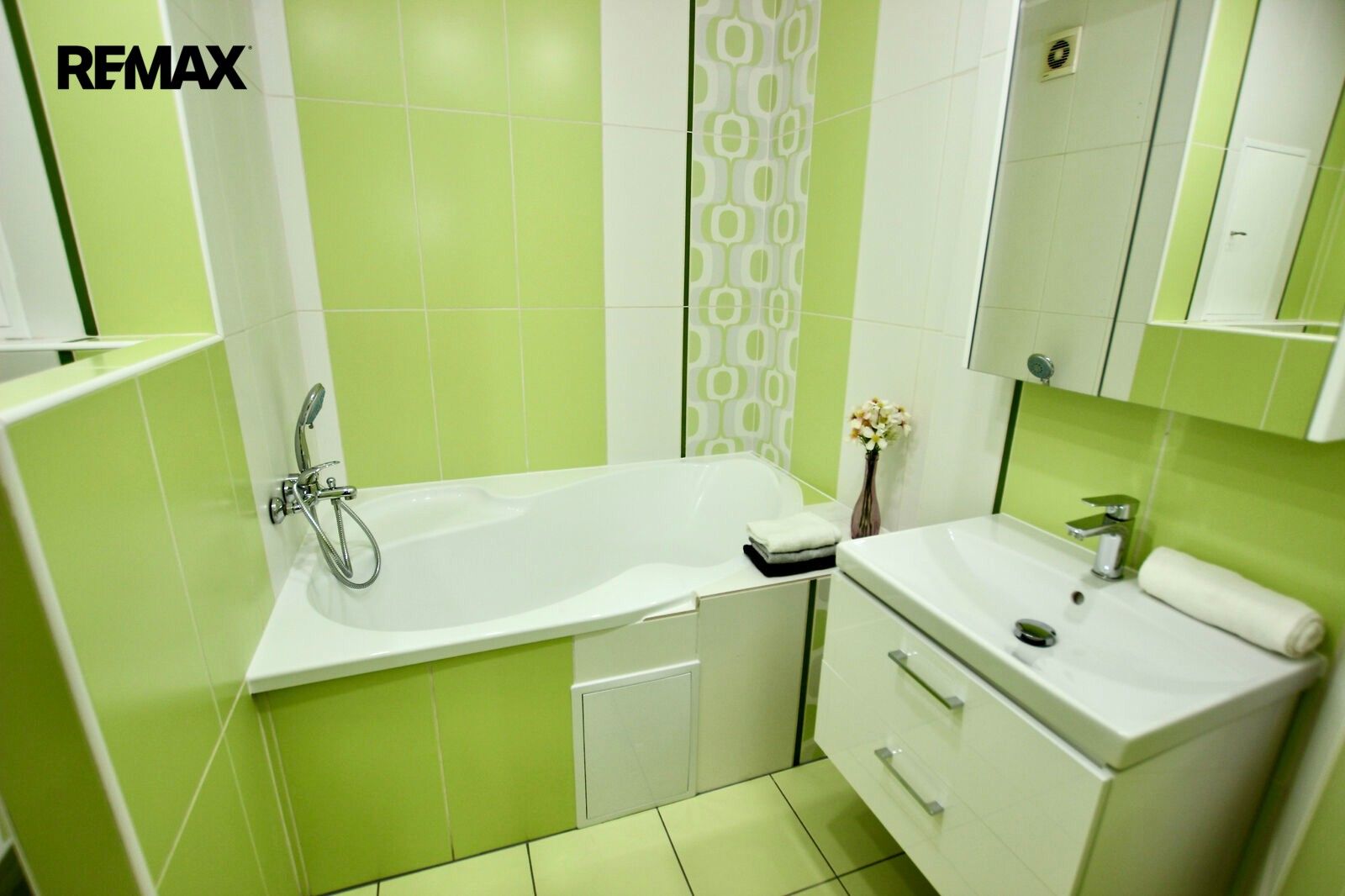 3+kk, Za GZ 315, Loděnice, 64 m² - 2