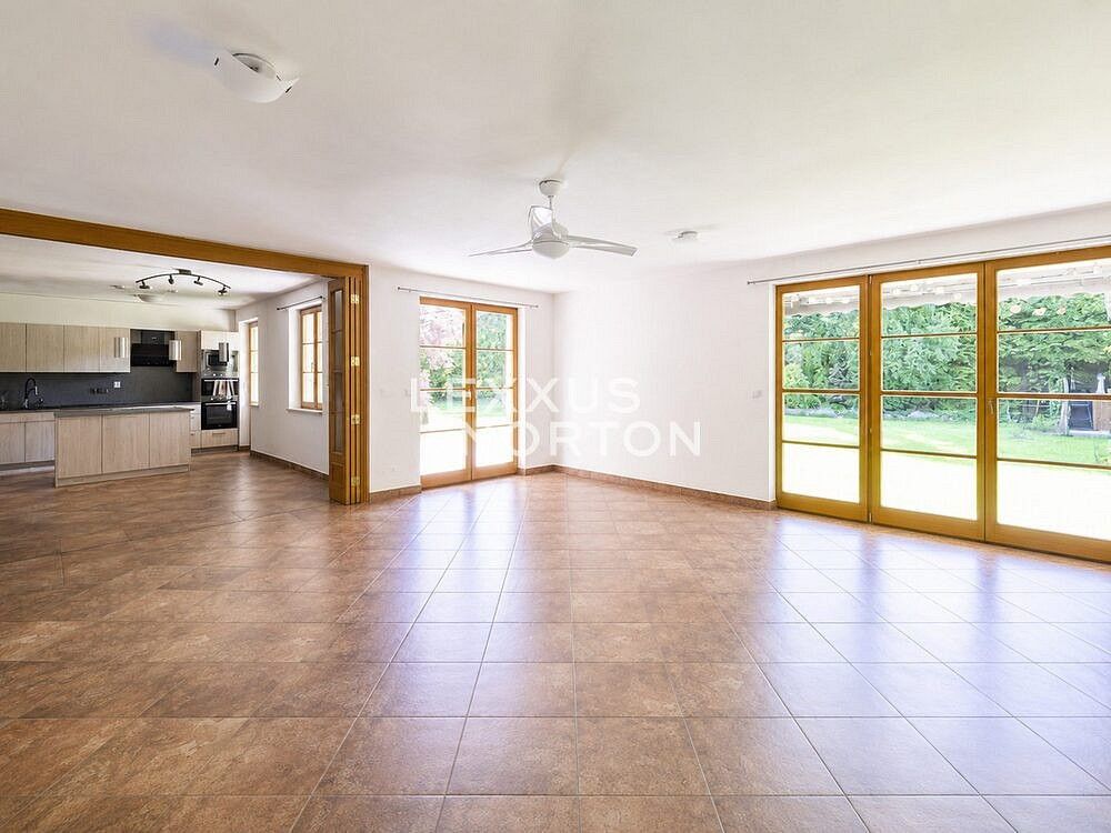 Rodinné domy, Praha - Nebušice, okres Praha 6, Hlavní město Praha, 340 m² - 2