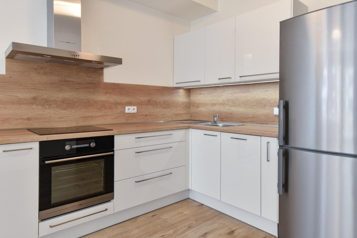 2+kk, Dolní Měcholupy, Praha, 54 m²