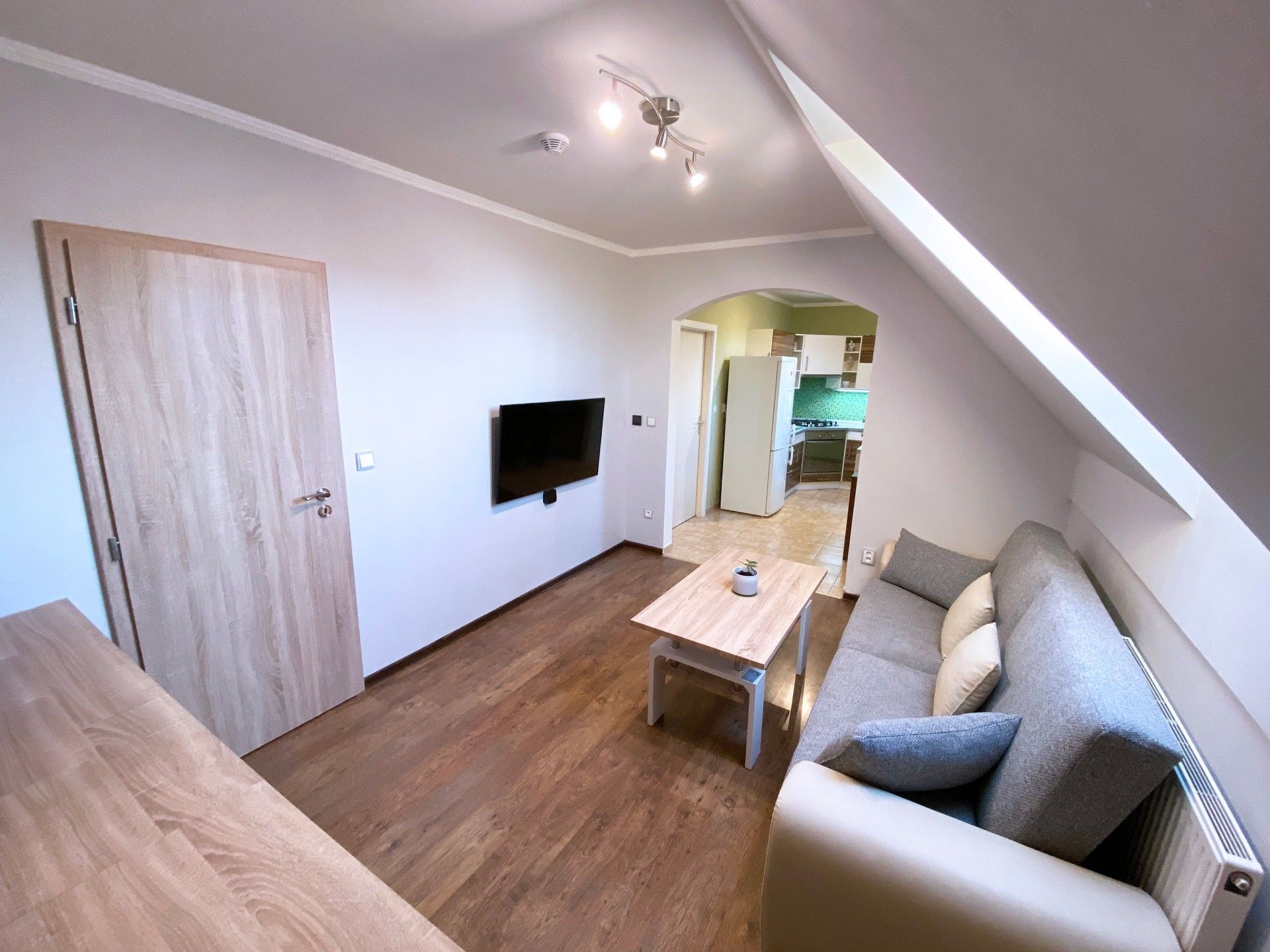 Prodej byt 2+kk - K Parku, Nupaky, 55 m²