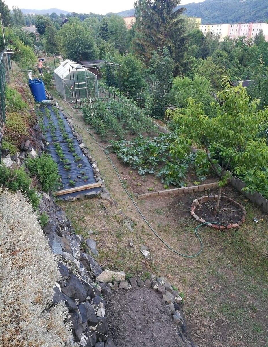 Zahrady, Ústí nad Labem, 400 07, 515 m²