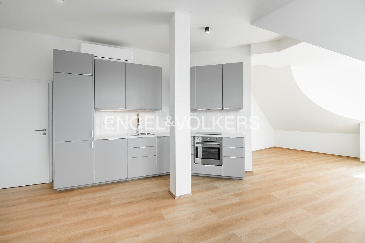 2+kk, Vosmíkových 832, Praha Libeň, 80 m² - 2