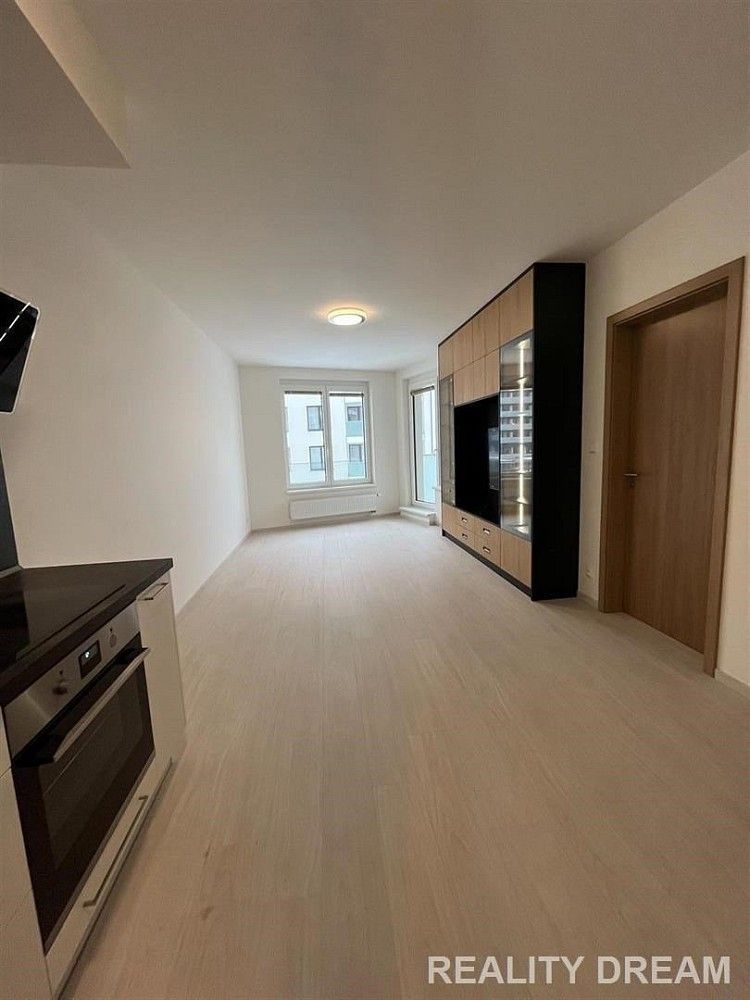Byt 2+kk · 60 m² · Praha - Stodůlky, okres Praha 13, Hlavní město Praha - 3