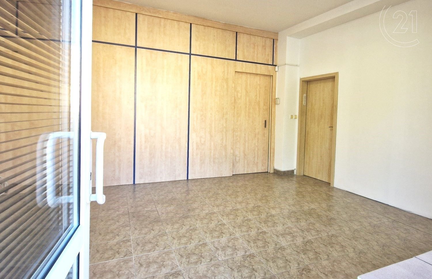 Pronájem obchodní prostory - Sochorova, Brno, 83 m²