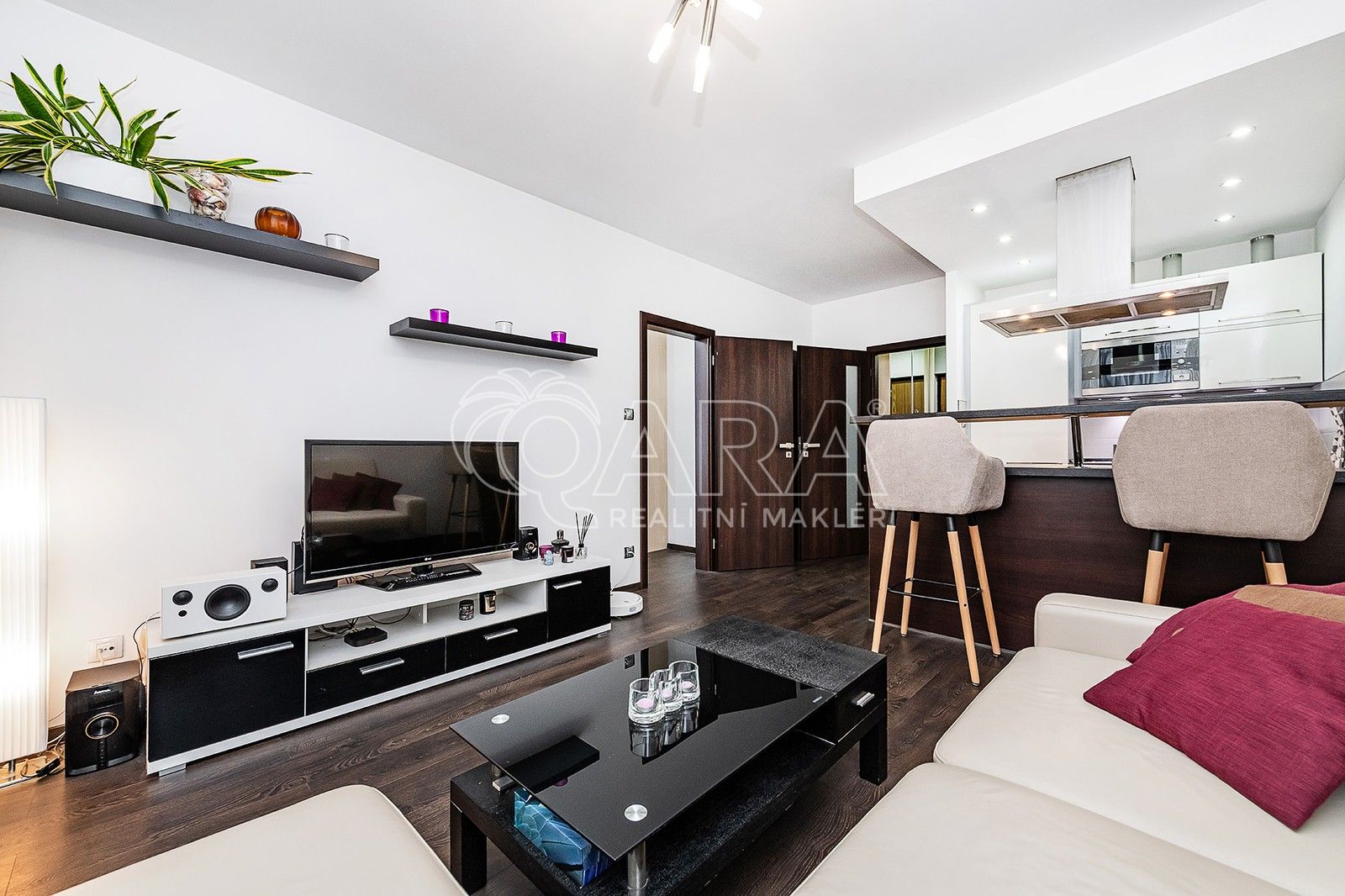 Prodej byt 2+kk - Daškova, Praha, 41 m²