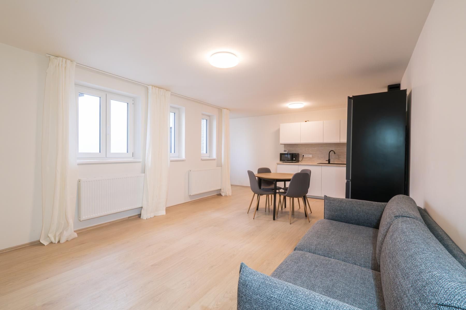 Prodej rodinný dům - Příčná, Jeneč, 98 m²