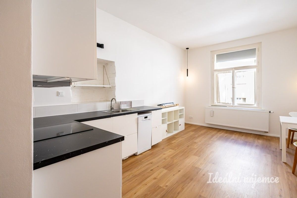 3+kk, Bulharská, Praha, 62 m² - 2