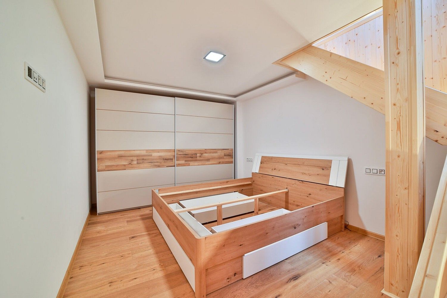 2+kk, Karlovy Vary - Dvory, Karlovarský kraj, 45 m² - 2