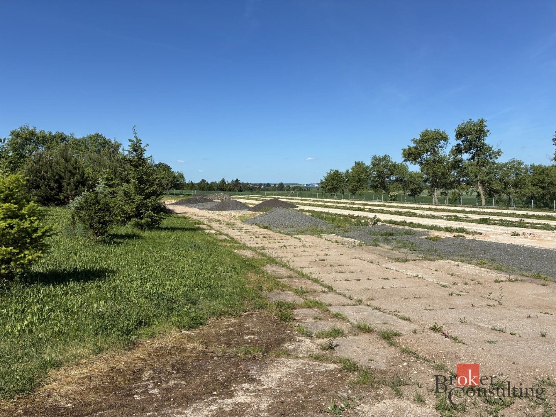 Pronájem sklad - Měník, 5 000 m² - 5