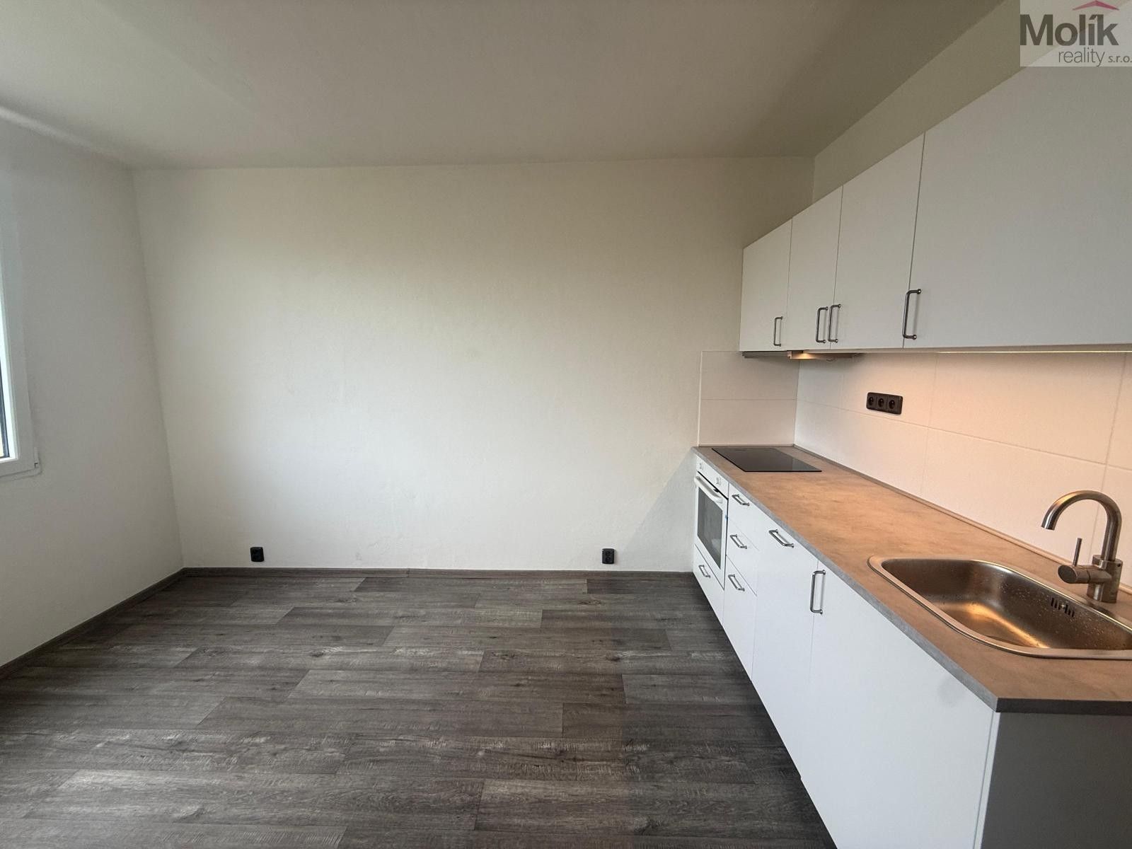 Byt 1+1 · 35 m² · Marš. Rybalka, Most - 3
