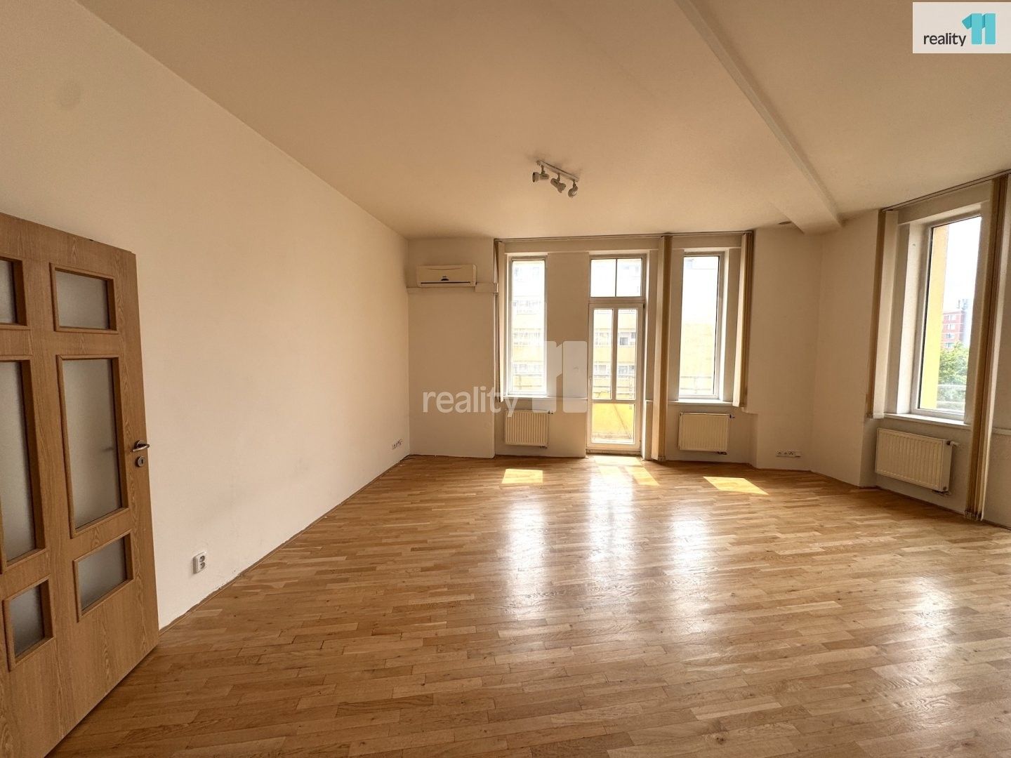 2+kk, Pod pekárnami, Praha, 86 m² - 1