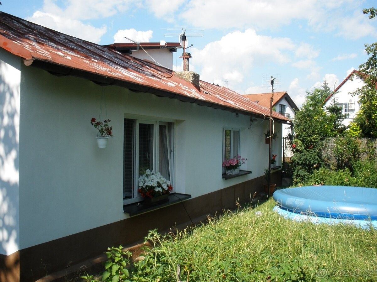 Prodej rodinný dům - Praha, 193 00