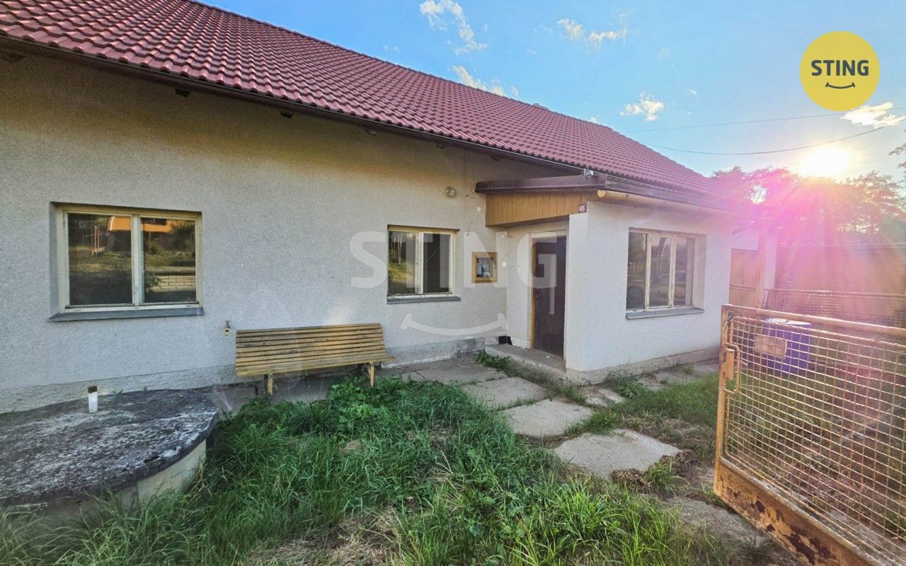 Rodinný dům · 340 m² · Rozsochy - 4
