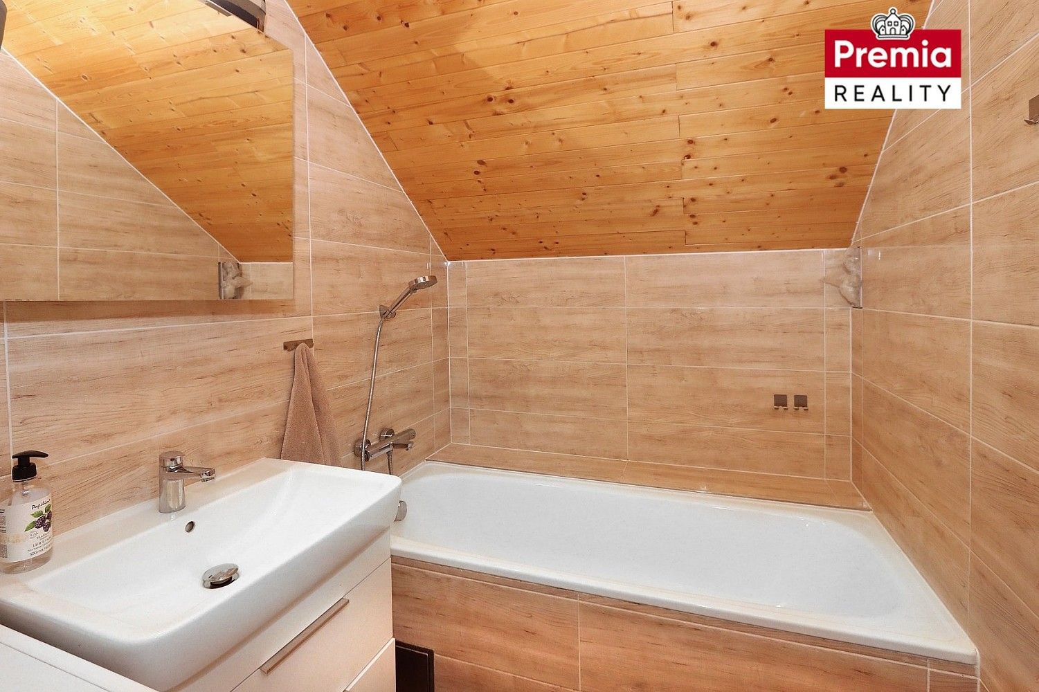 Byt 3+kk · 77 m² · Obecní, Hodonice, okres Znojmo - 3