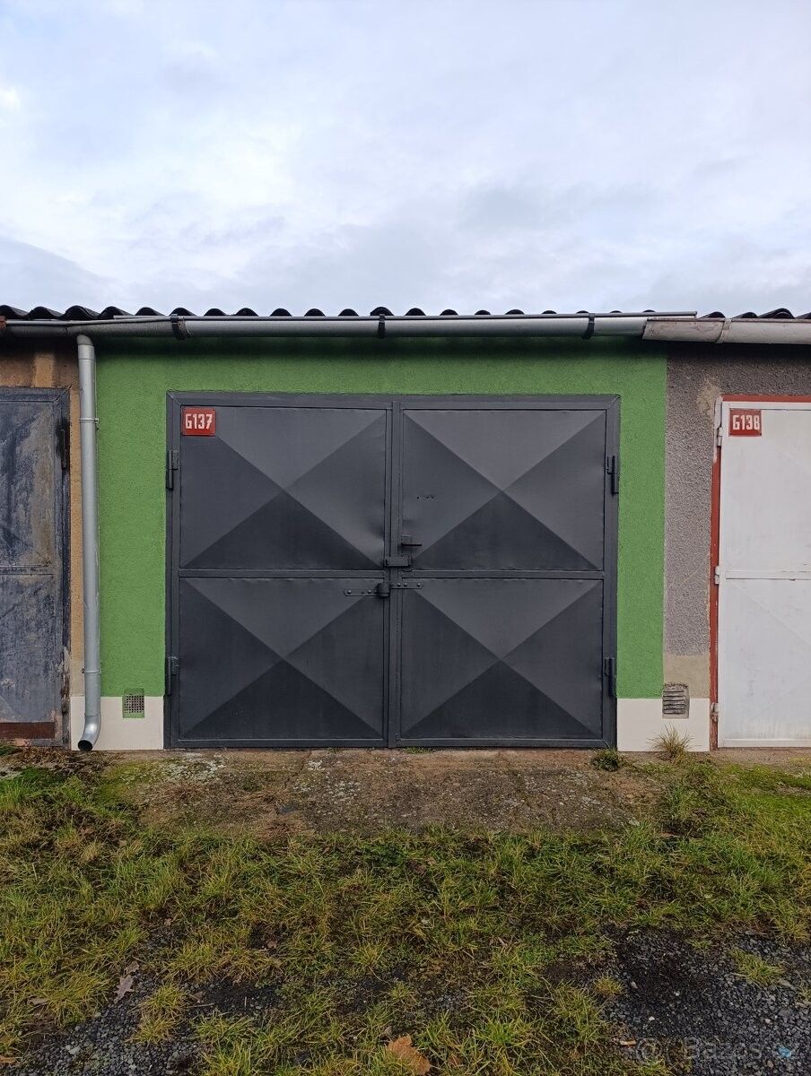 Garáže, Lovosice, 410 02