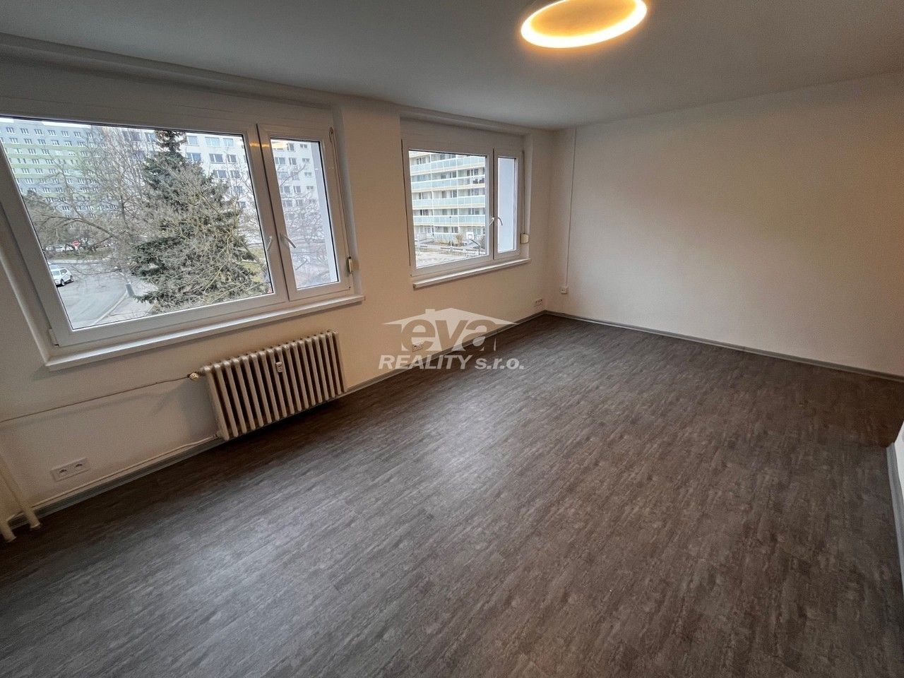 1+kk, Španielova, Praha, 33 m² - 1