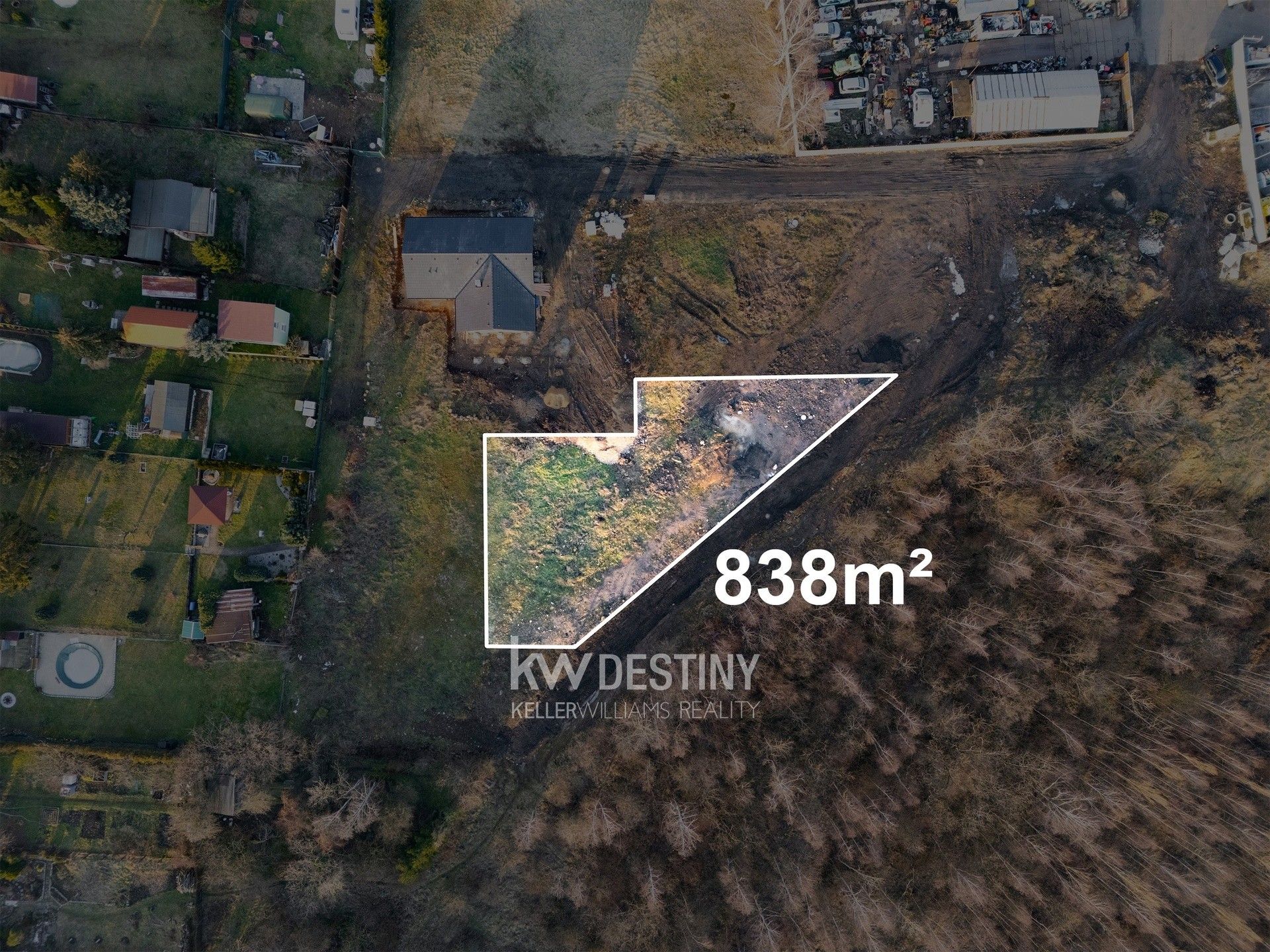 Prodej pozemek pro bydlení - Košťany