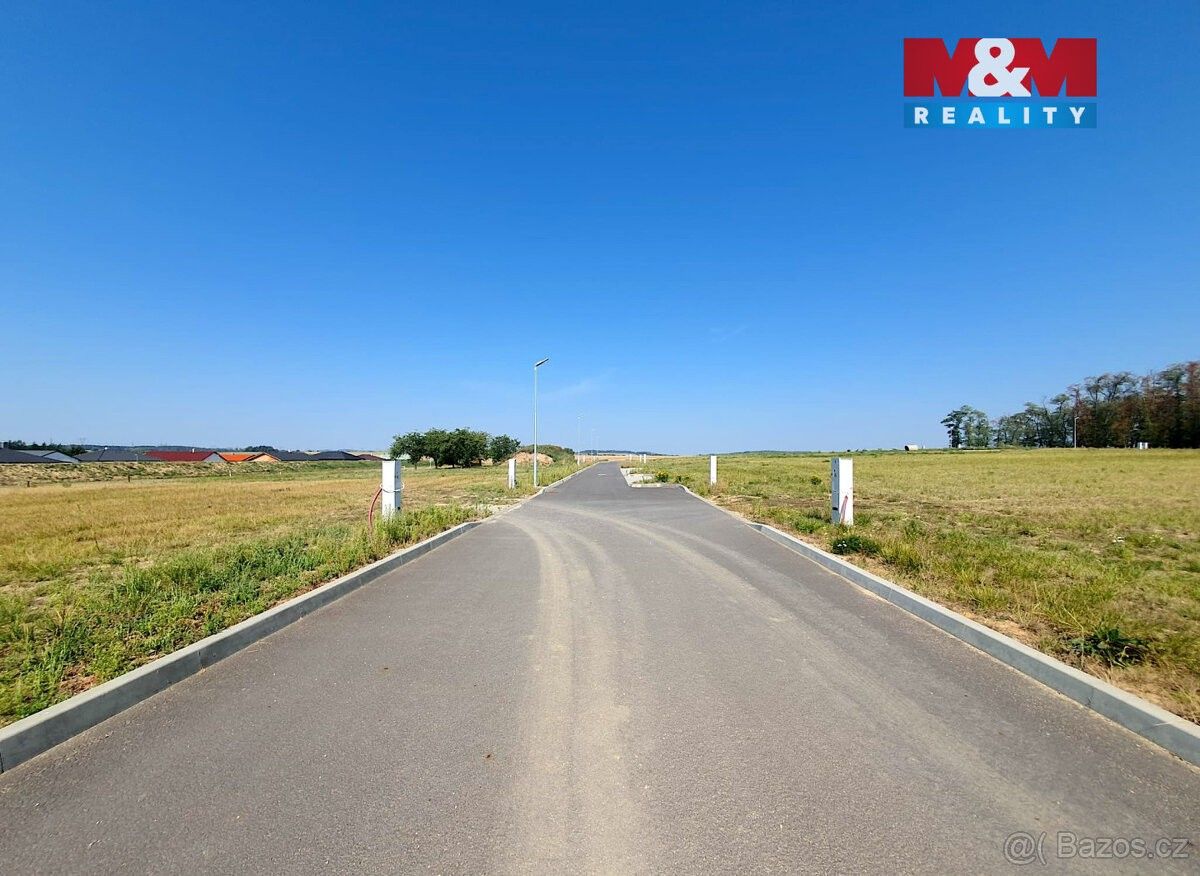 Prodej pozemek pro bydlení - Valeč, 675 53