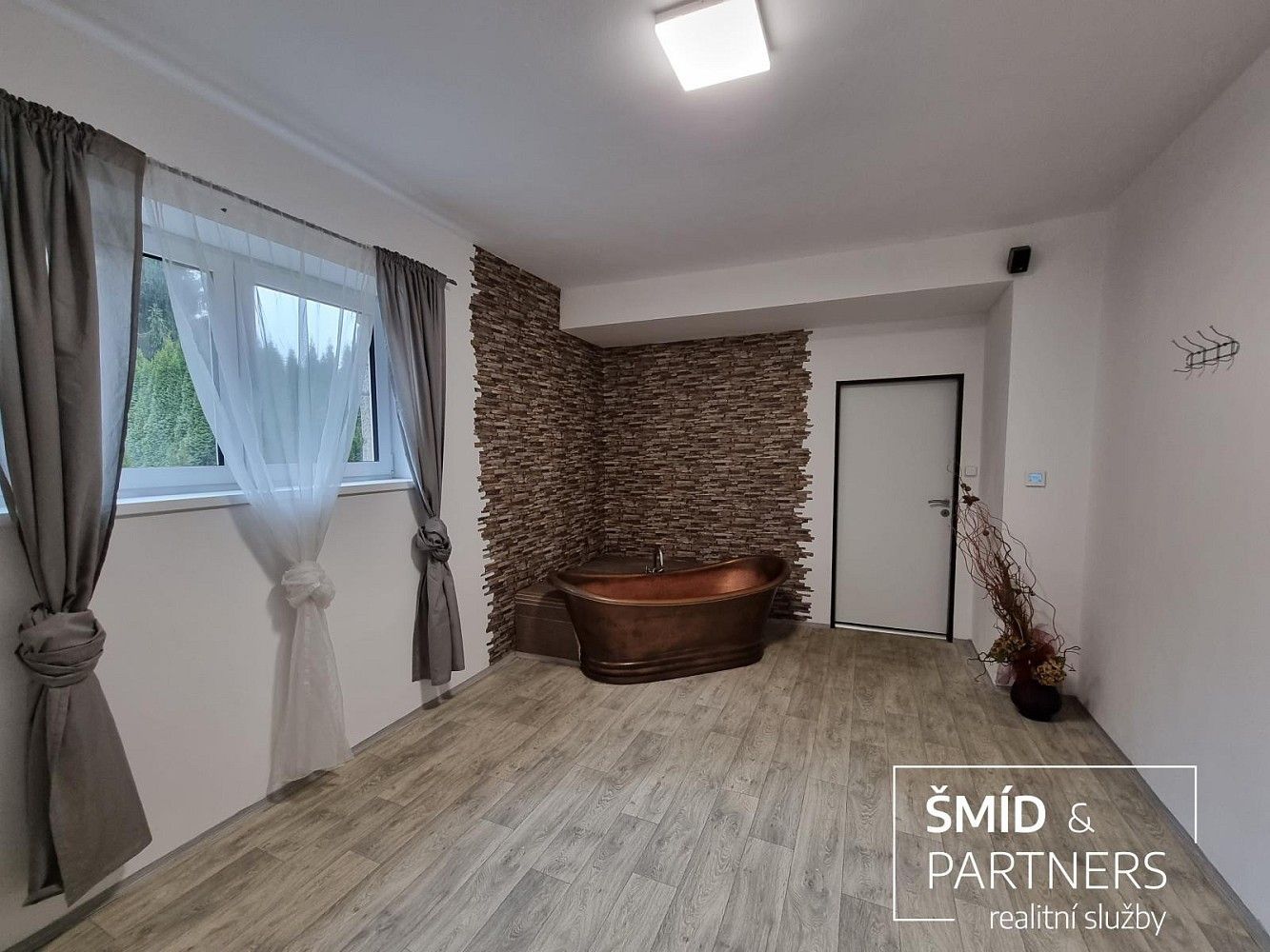 Ubytovací zařízení, Světlá nad Sázavou - Kochánov, okres Havlíčkův Brod, Kraj Vysočina, 828 m² - 2