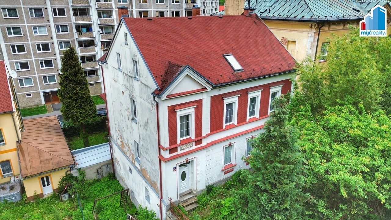 Rodinné domy, Kpt. Jaroše, Kraslice, 304 m² - 1