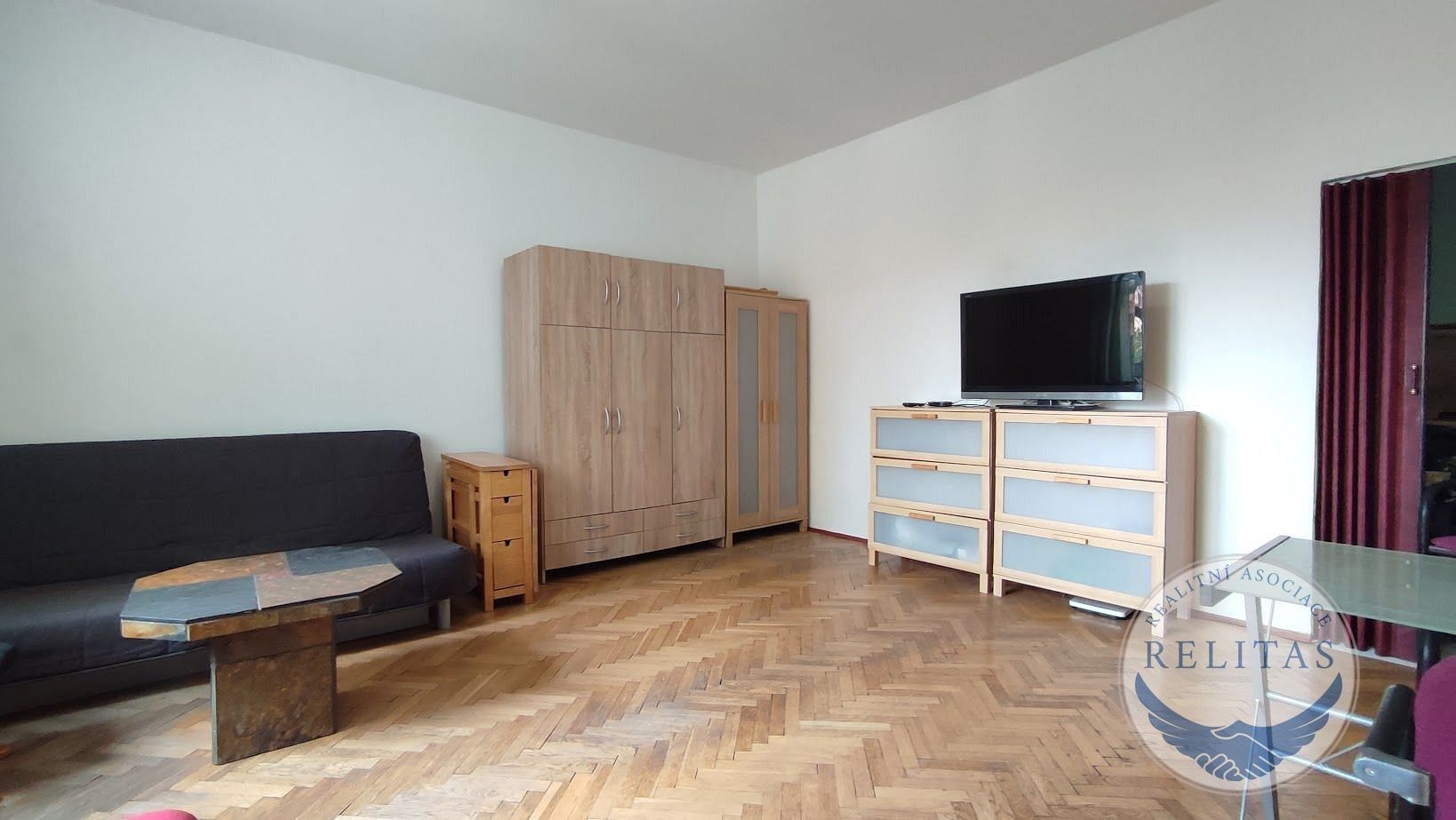 2+kk, U gymnázia, Praha, 51 m²