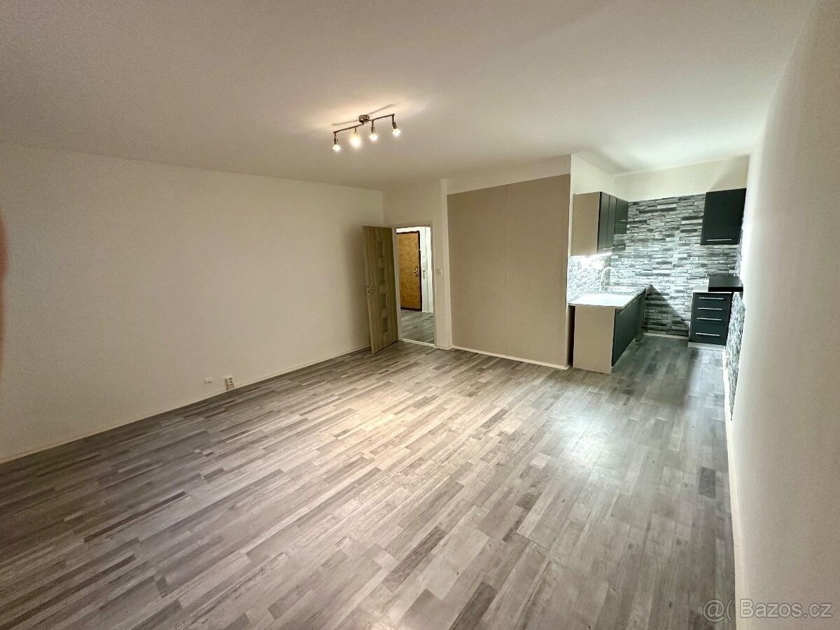 Pronájem byt - Teplice, 415 01