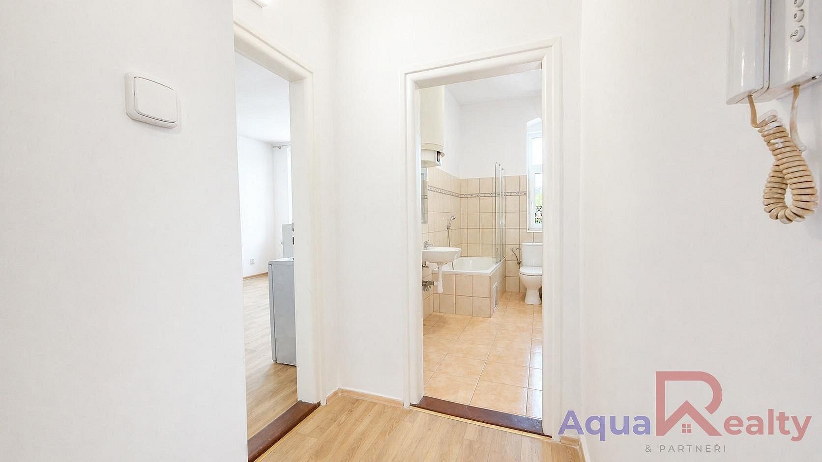 1+kk, Karlovy Vary - Dvory, Karlovarský kraj, 26 m² - 2