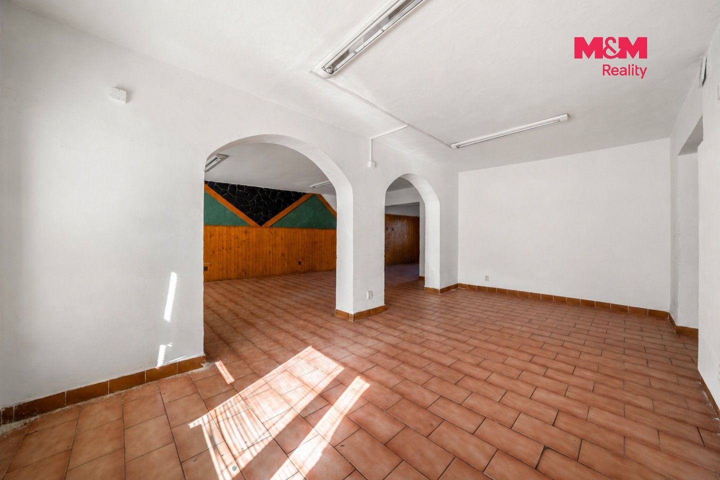 Obchodní prostory · 220 m² · Krásné Údolí - 3
