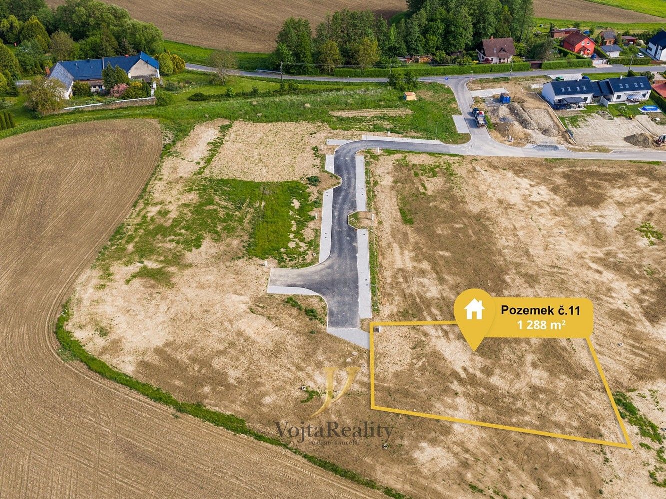 Prodej pozemek pro bydlení - Komárov, okres Olomouc, Olomoucký kraj - 2