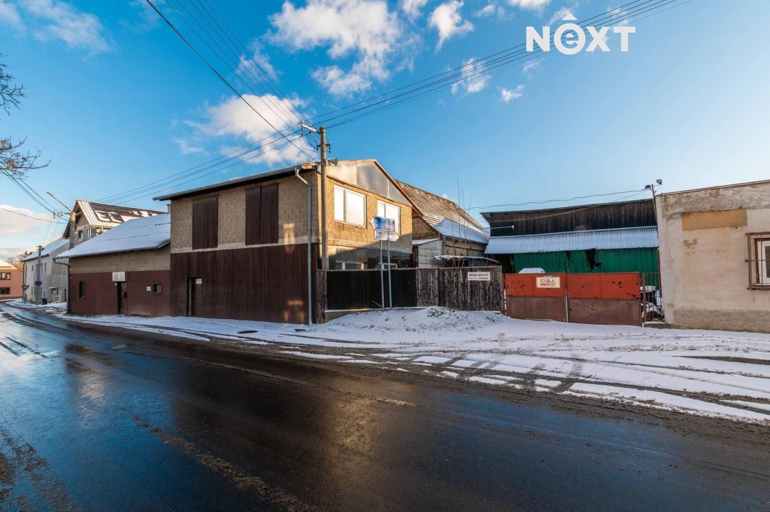 Sklady, Krtská, Jesenice, 840 m²