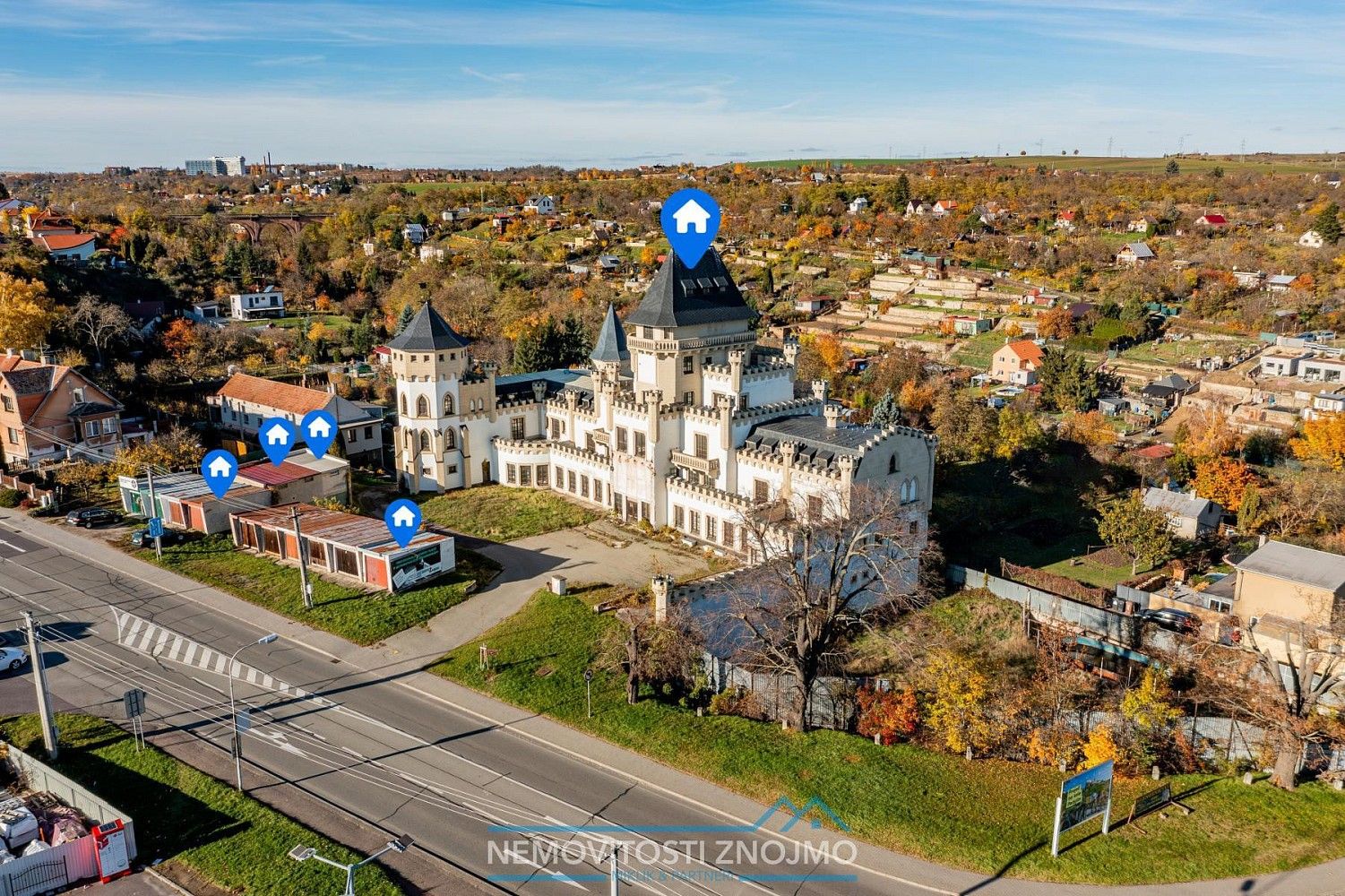 Ubytovací zařízení, 1 550 m²