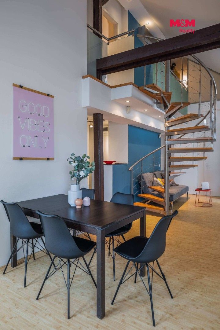 Byt 5+kk · 162 m² · Strojnická, Praha - 3