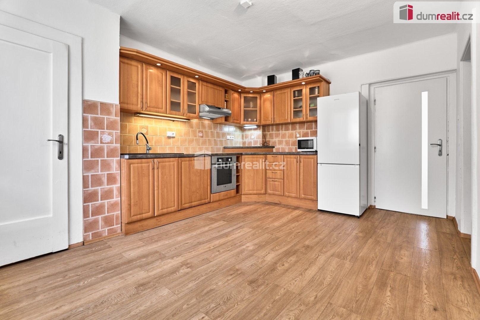 5+1, Lipová, Ostrov, 125 m² - 2