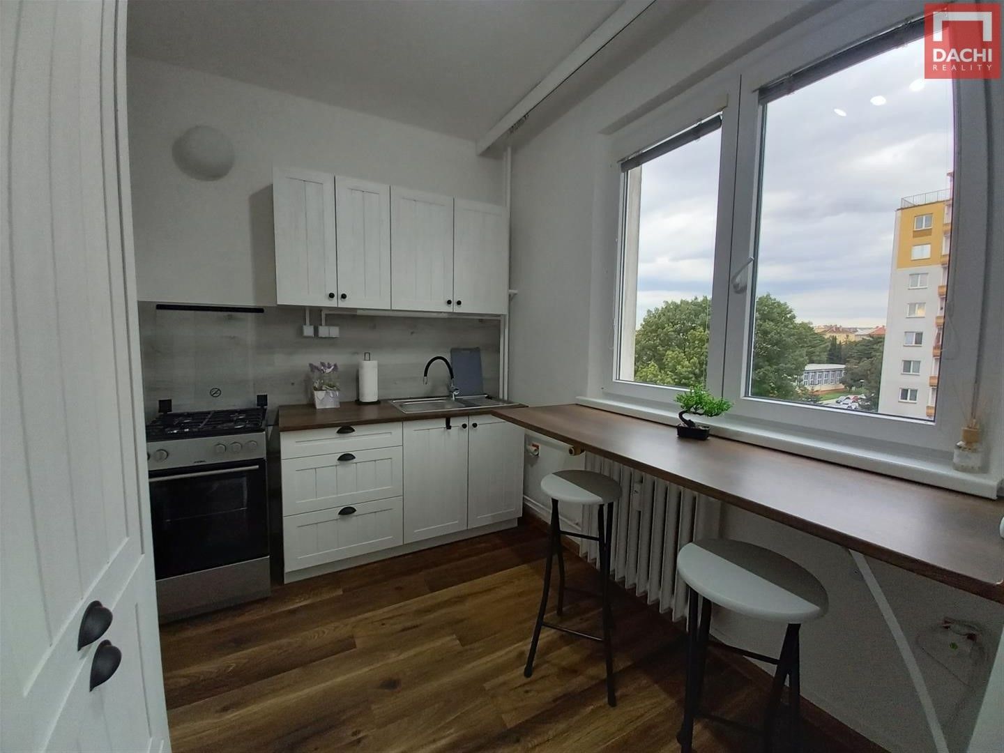 Pronájem byt 2+1 - tř. Kosmonautů, Olomouc, 55 m²