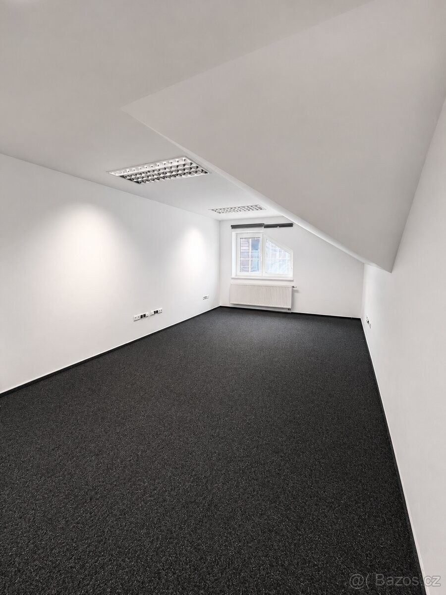 Kanceláře, Rožnov pod Radhoštěm, 756 61 - 2
