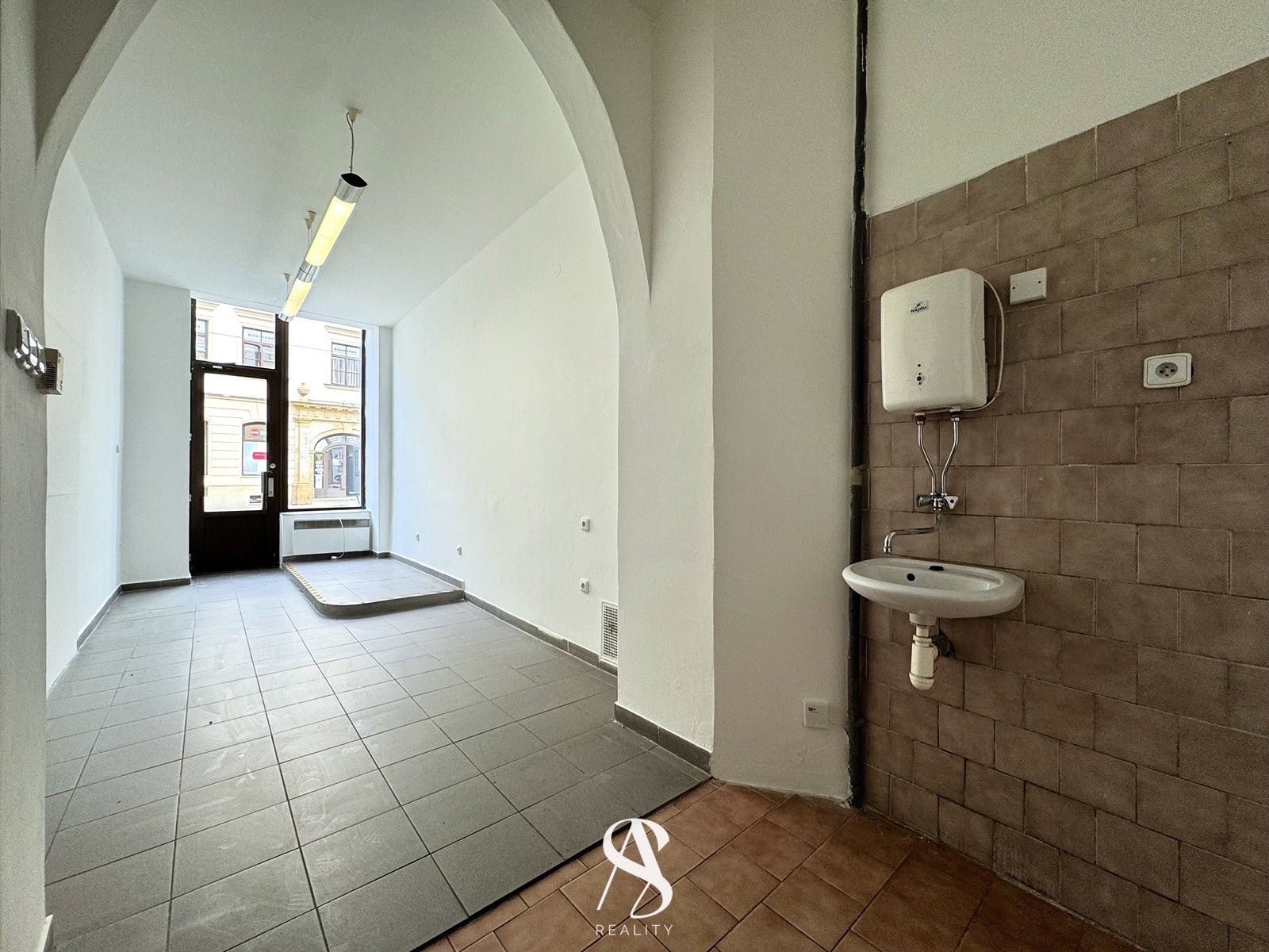 Obchodní prostory, Pekařská, Olomouc, 24 m²