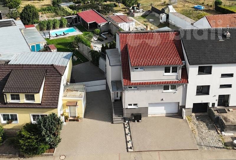 Rodinné domy, Ostopovice, okres Brno-venkov, 299 m² - 2